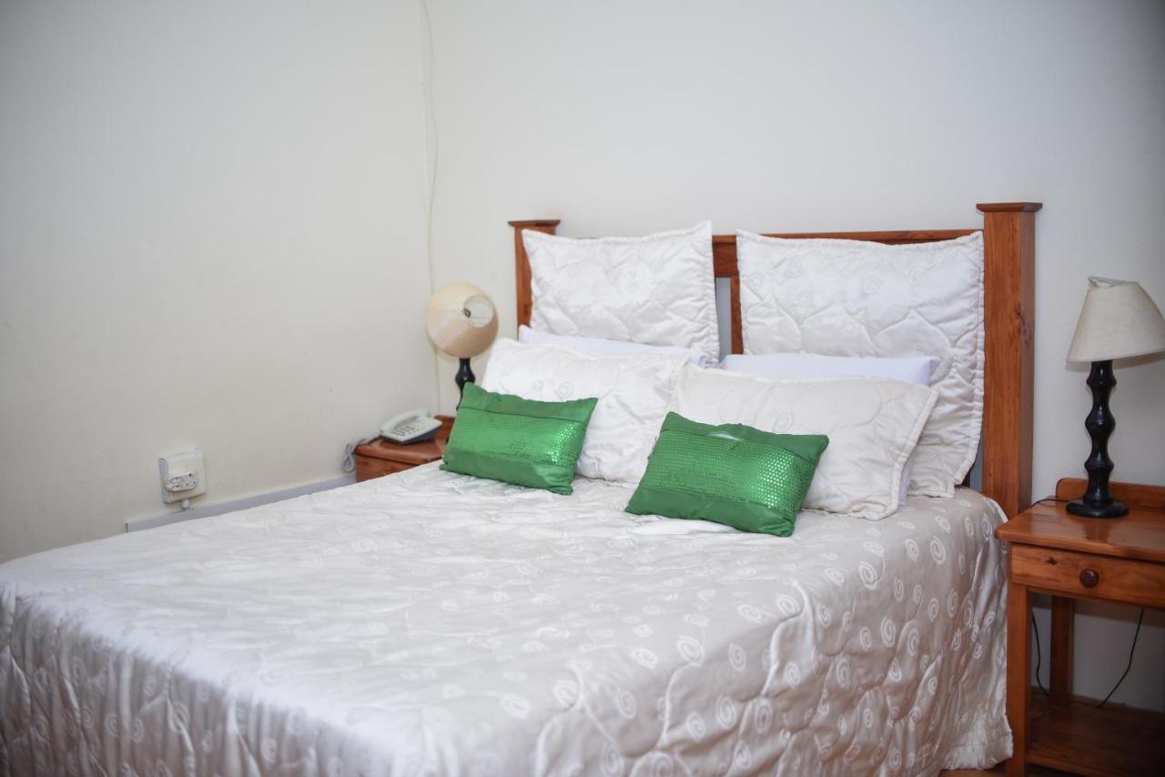 Tshedza Guest Lodge Louis Trichardt Exterior foto