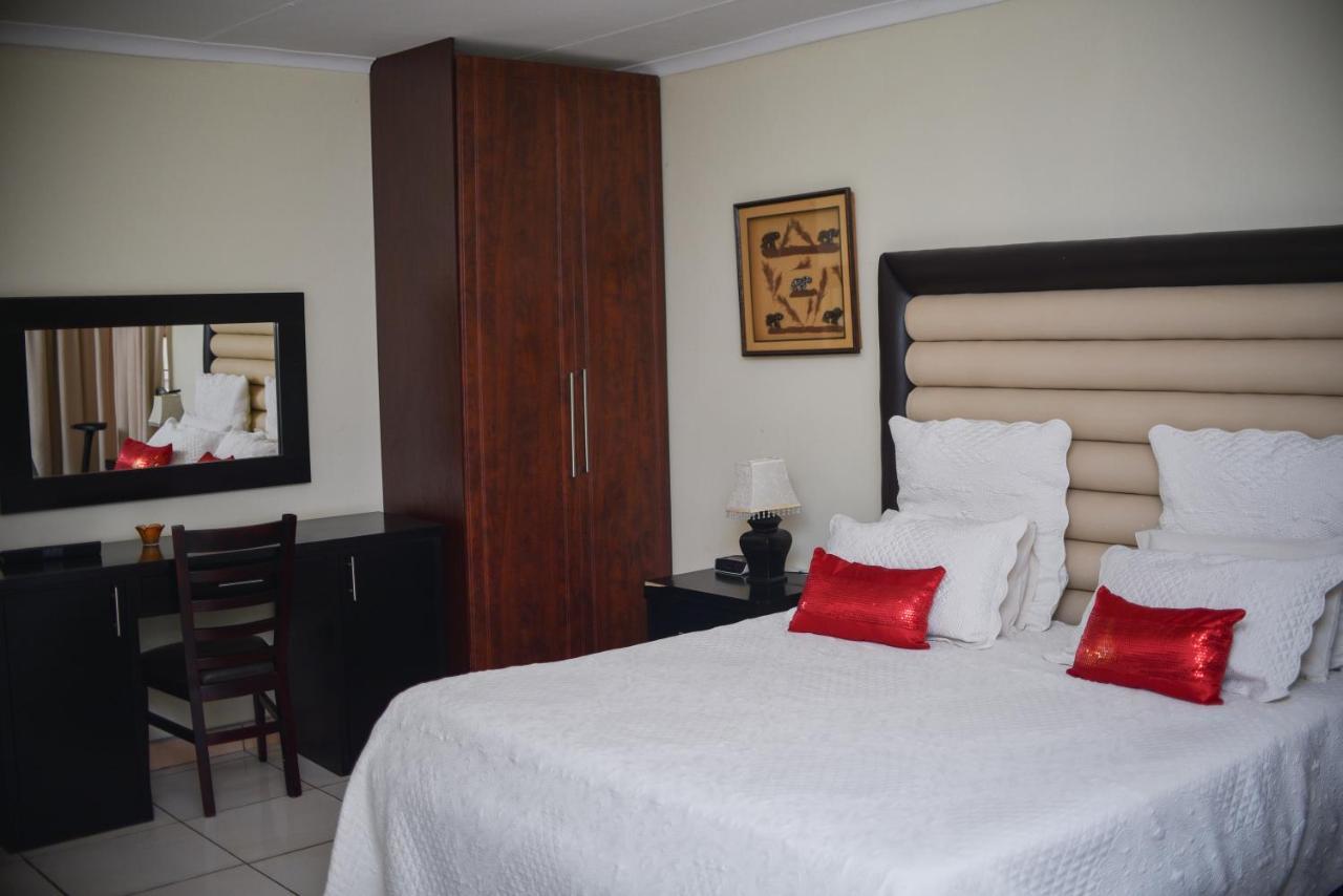 Tshedza Guest Lodge Louis Trichardt Exterior foto